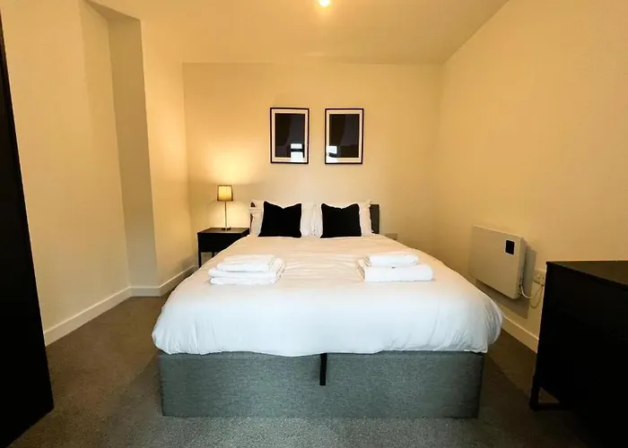 Prime Central-Luxury 1Br Apartment-Free Parking-Fast Wi-Fi